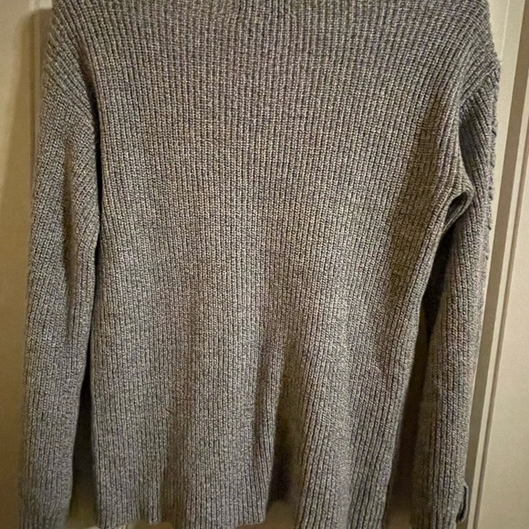 American Eagle Sweater - Picture 2 of 5